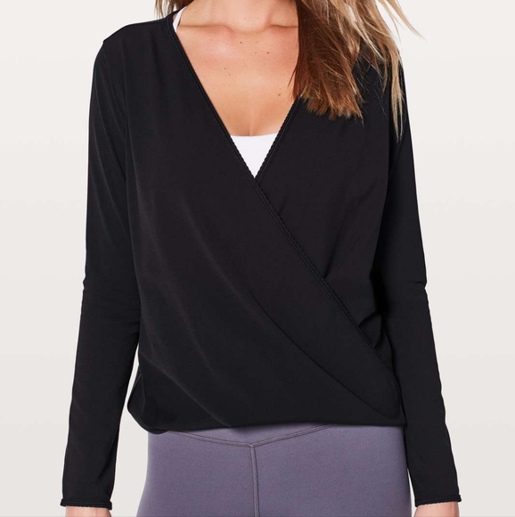 NWOT Lululemon Full Freedom Wrap Top - Picture 1 of 4